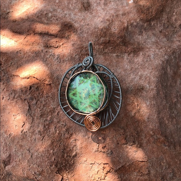 Wire Wrapped Pendant - Picture 2 of 6